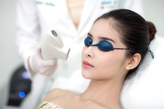 A Girls are ready to do Pico laser treatment in Skin Renew.
